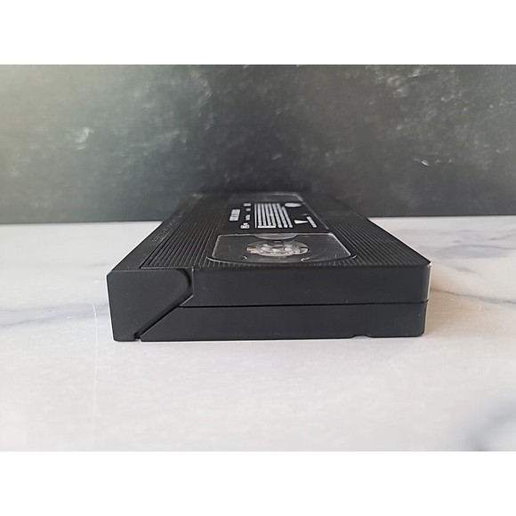 Cats & Dogs VHS Warner Bros. (2001) NO CASE READ - Picture 4 of 10